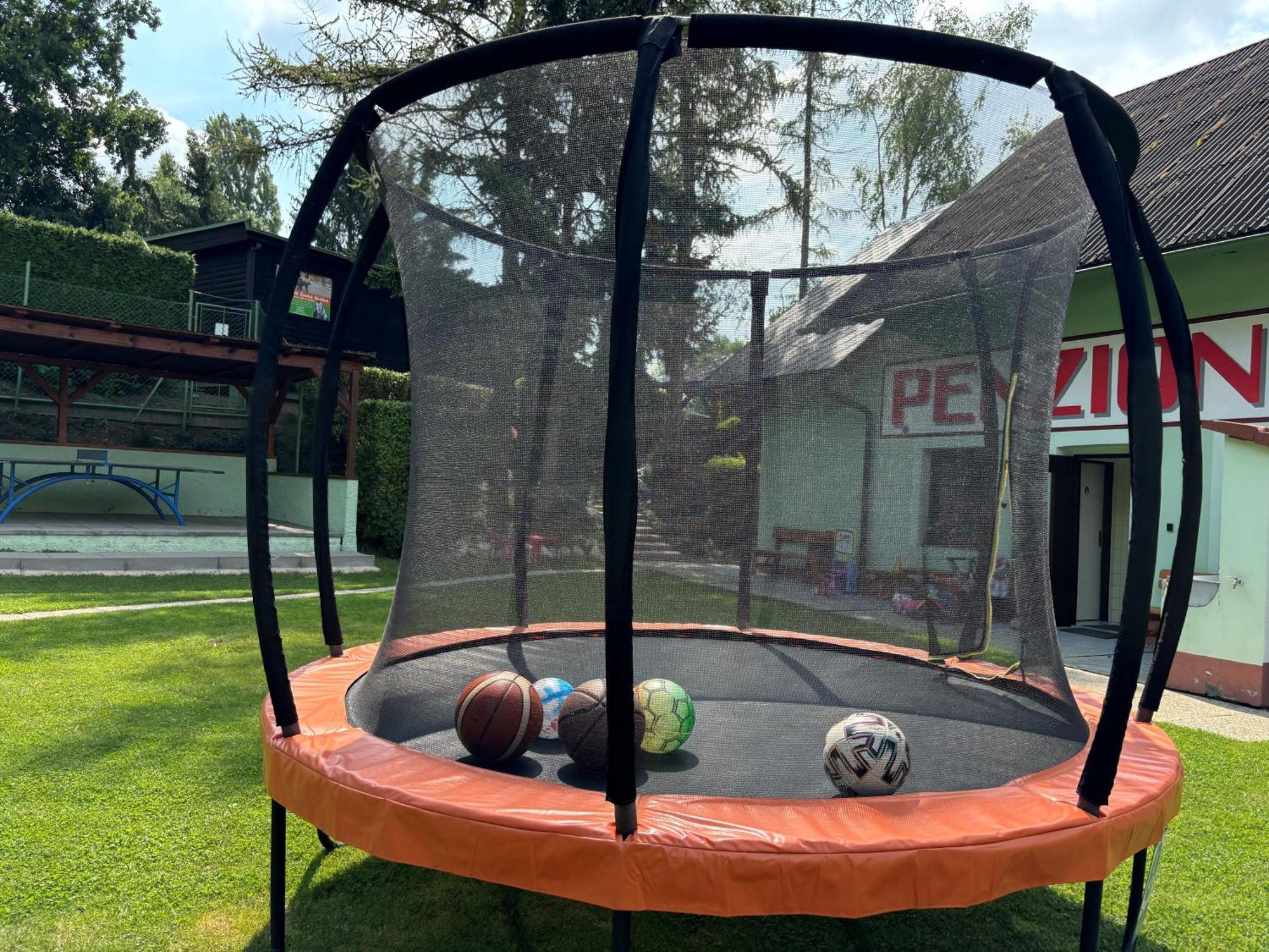 Penzion a autokemp Wolf Česká Skalice Esterno foto